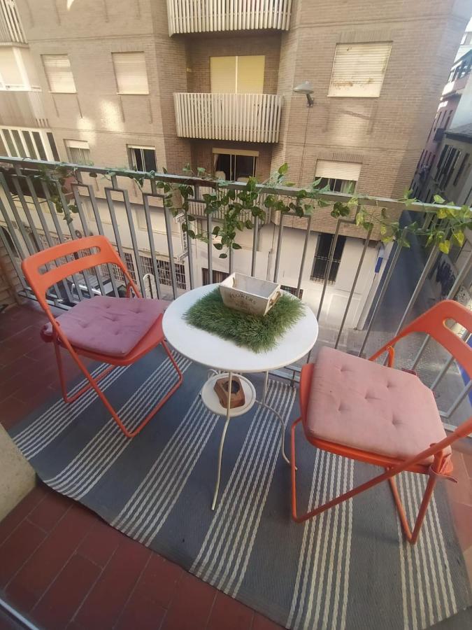 Centrico Piso Con Aparcamiento Gratuito Apartment *