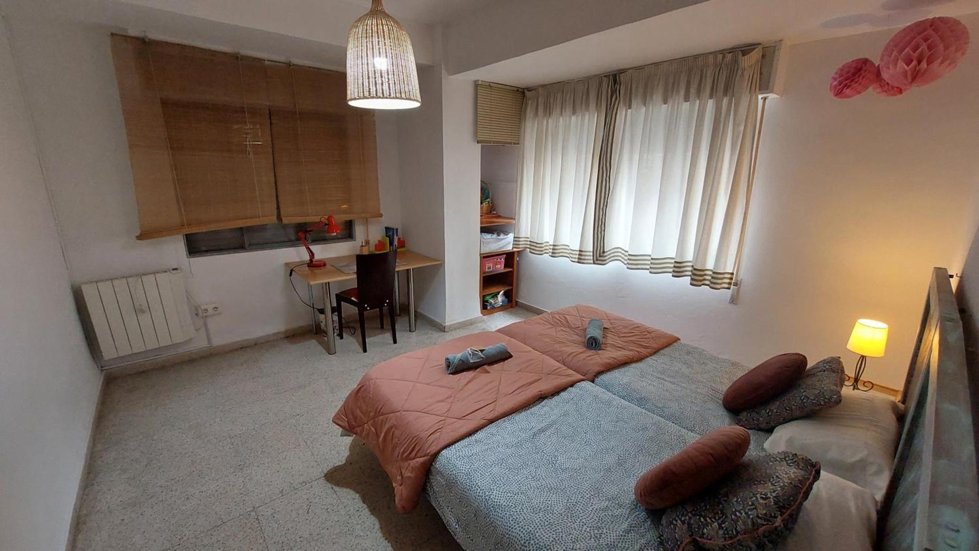 Centrico Piso Con Aparcamiento Gratuito Apartment