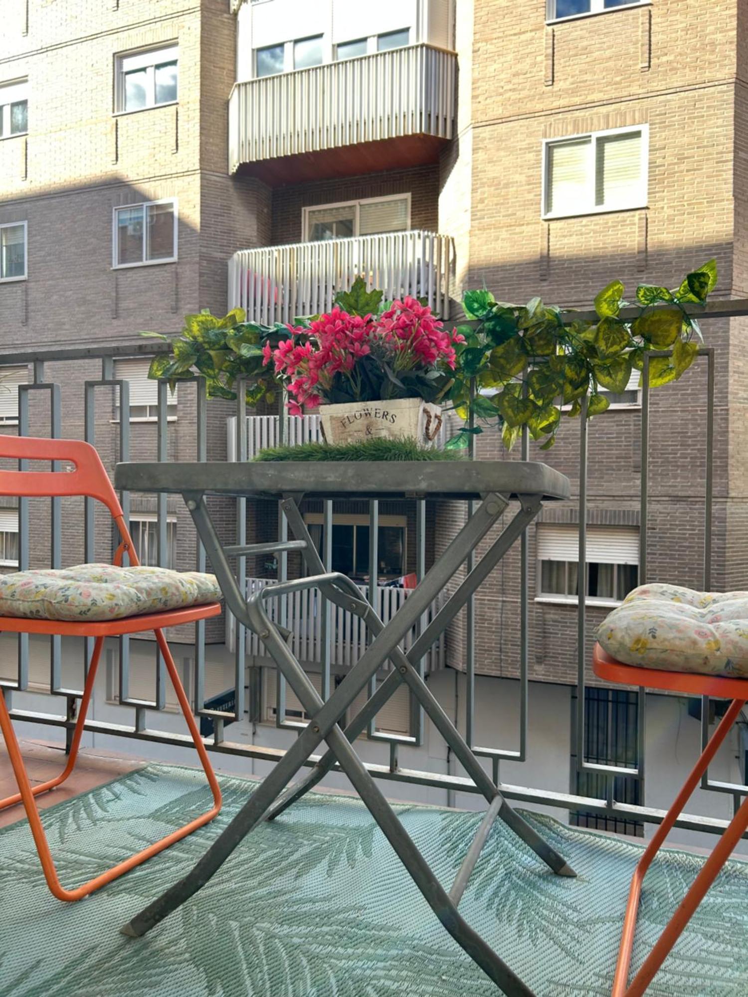 Centrico Piso Con Aparcamiento Gratuito Apartment *